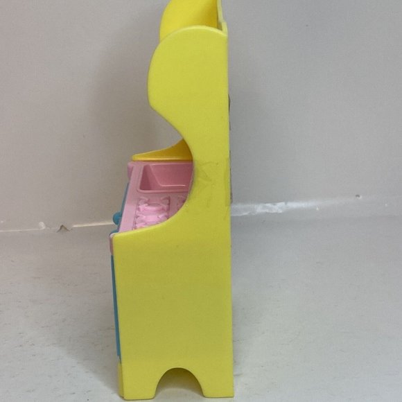 Mattel 2002 Vintage Barbie Baby Sister Kelly Playroom Wardrobe Kitchen Playset - Picture 6 of 16